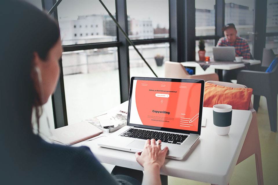 image: Słowa czynią cuda. Jakie powinny być treści na stronie internetowej?