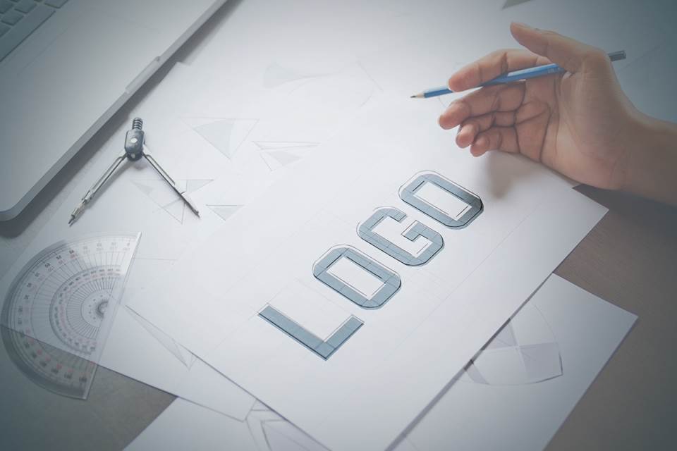 image: Redesign logo – sposób na odświeżenie wizerunku marki